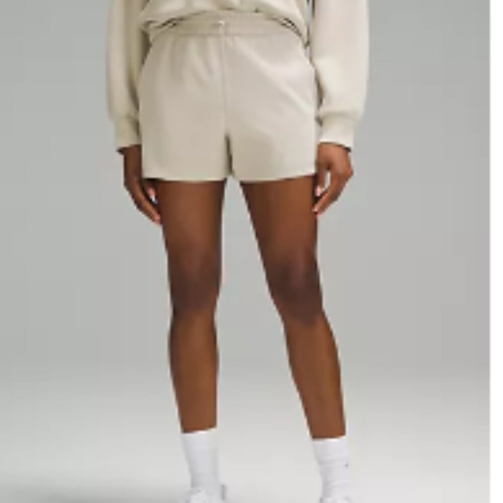 Softstreme High-Rise Short 4" color Mojave Tan